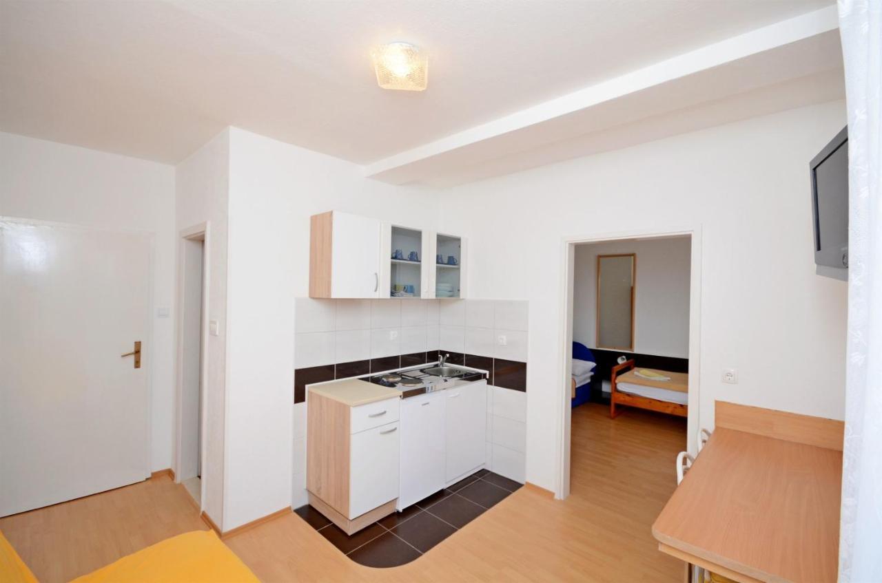 Apartments Josko Gradac  Buitenkant foto
