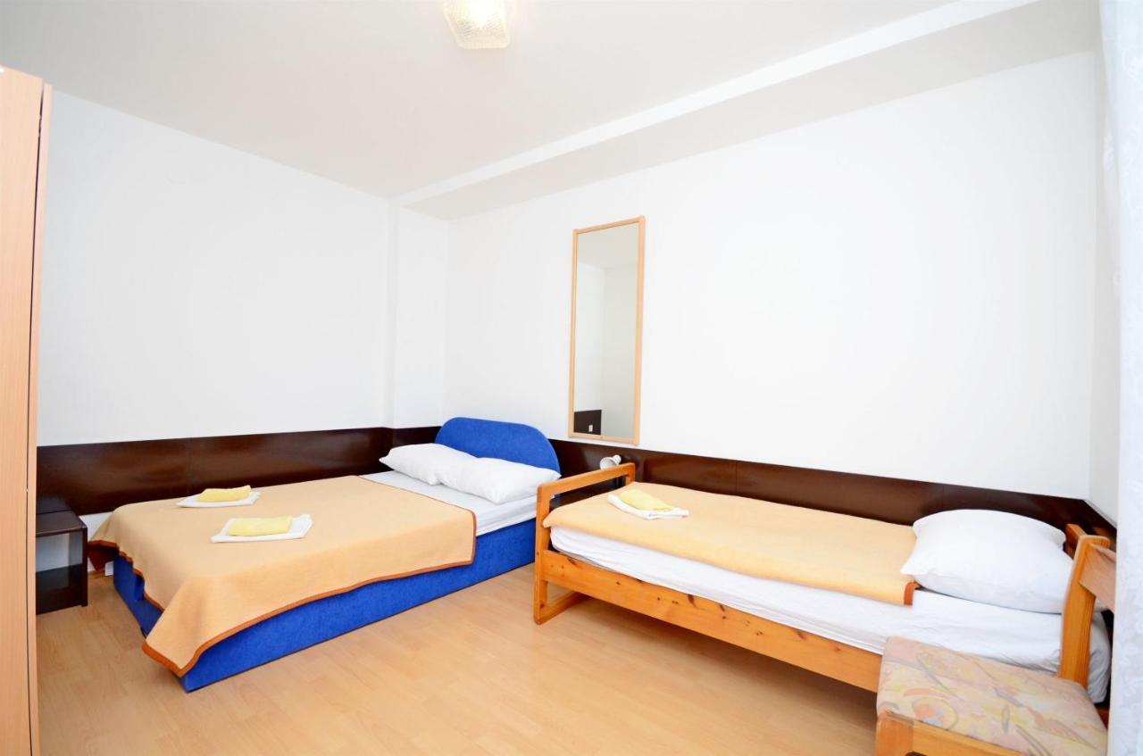 Apartments Josko Gradac  Buitenkant foto