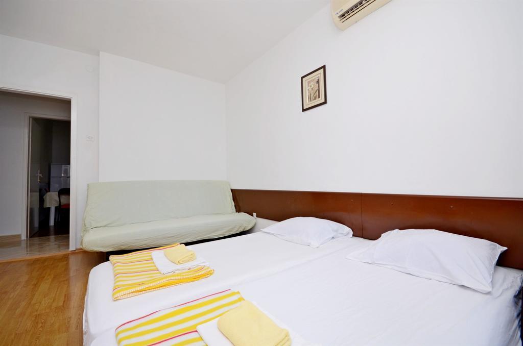 Apartments Josko Gradac  Buitenkant foto