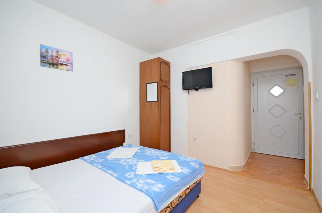Apartments Josko Gradac  Buitenkant foto