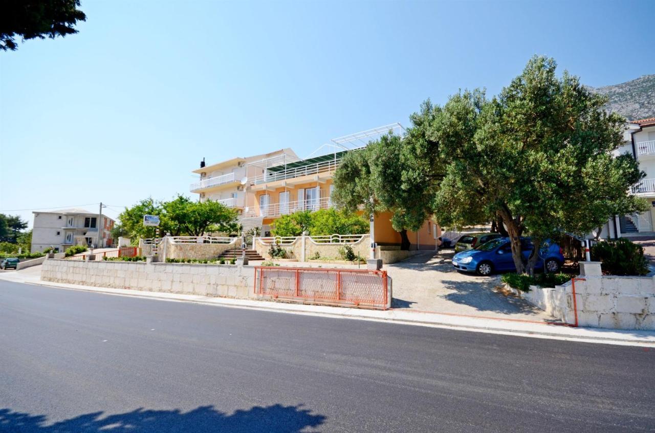 Apartments Josko Gradac  Buitenkant foto